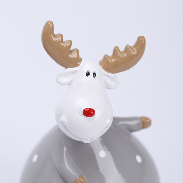 2/A Polyresin Cartoon Christmas Deer