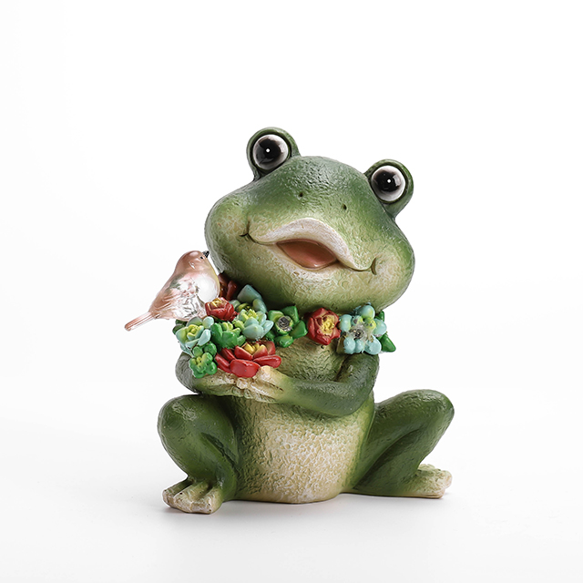 3/A Polyresin Frog with Solar light